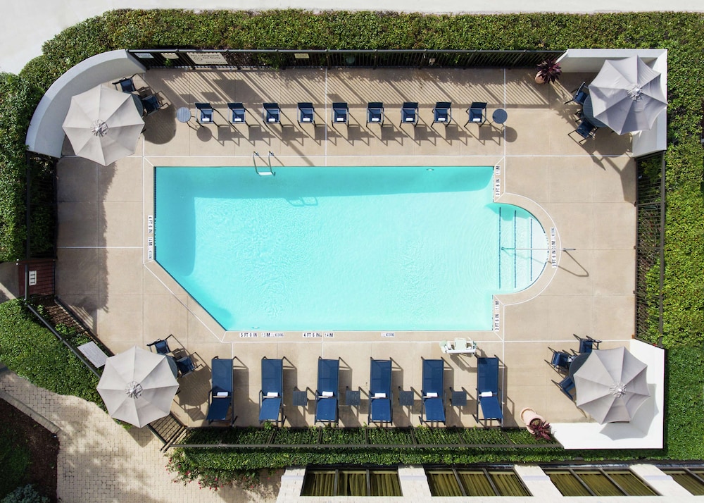 Hampton Inn Dallas-Irving-Las Colinas photo3