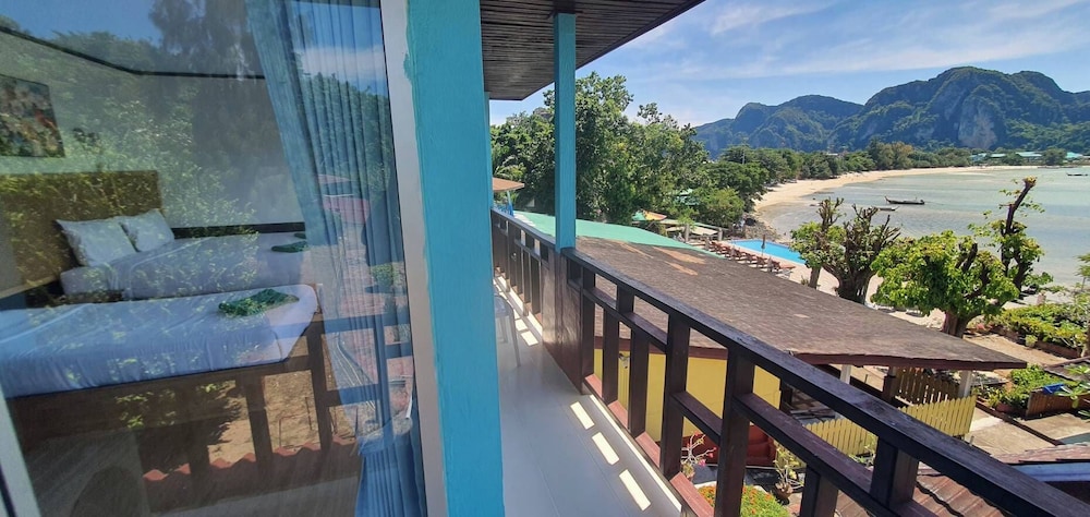 Phi Phi Viewpoint Resort 41/65