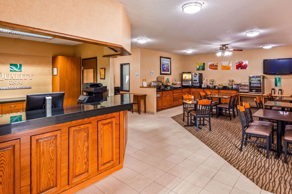 Quality Inn Tomah 5/18