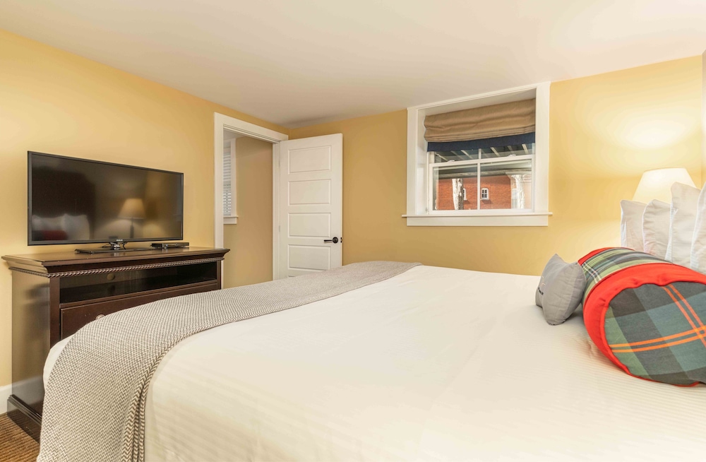 Inn at Diamond Cove 28/73