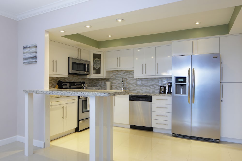 Ocean Reserve OceanView Sunny Isles Luxury Condos 9/50