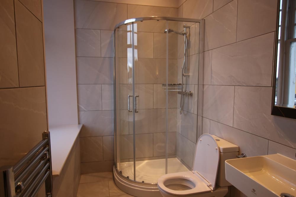 Castlecary House Hotel 8/37