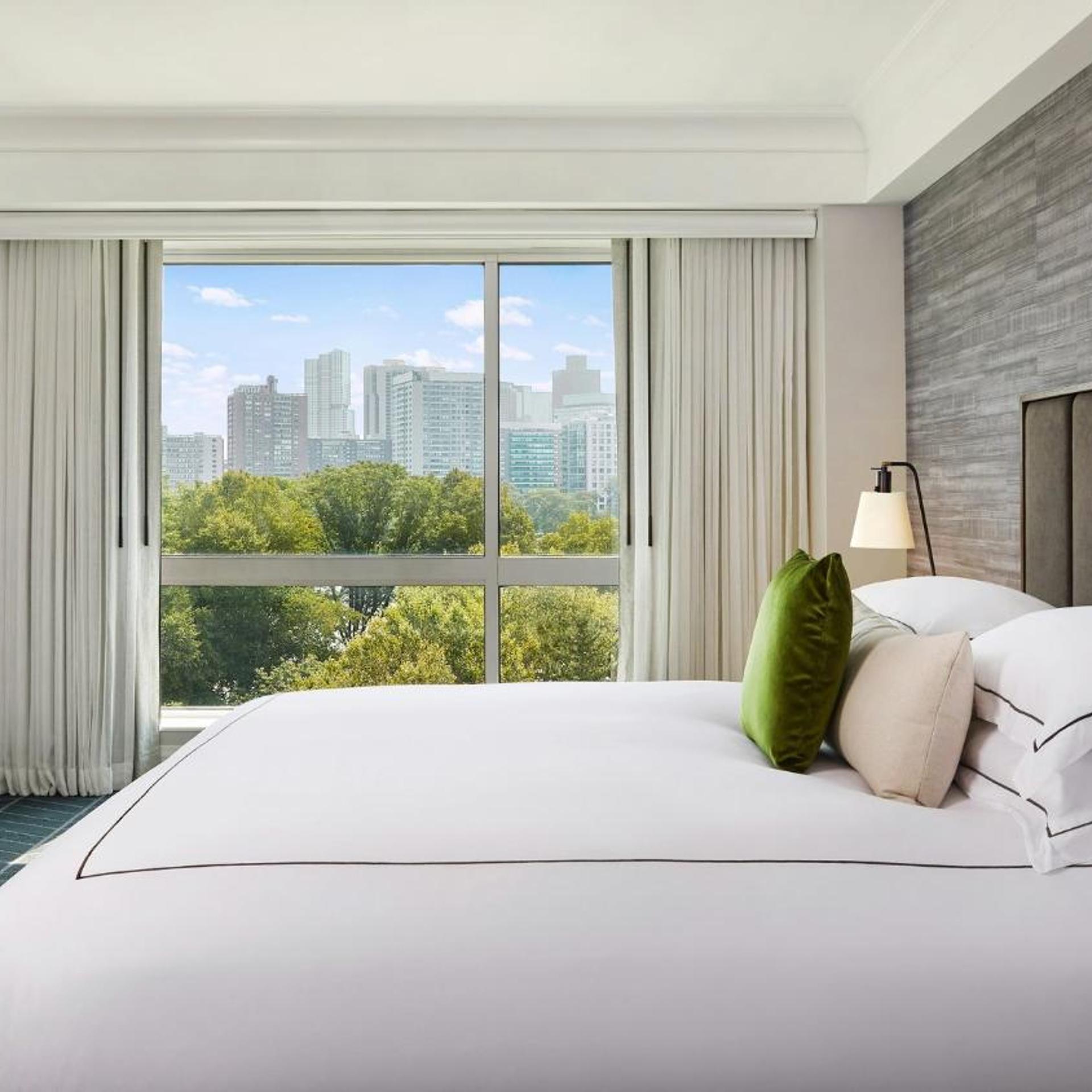 Essential, King Bed, with View