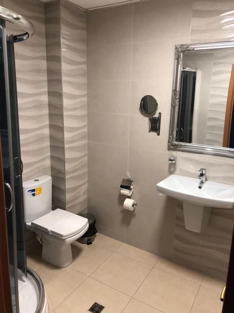 Bulevard Prestige Hotel 39/45