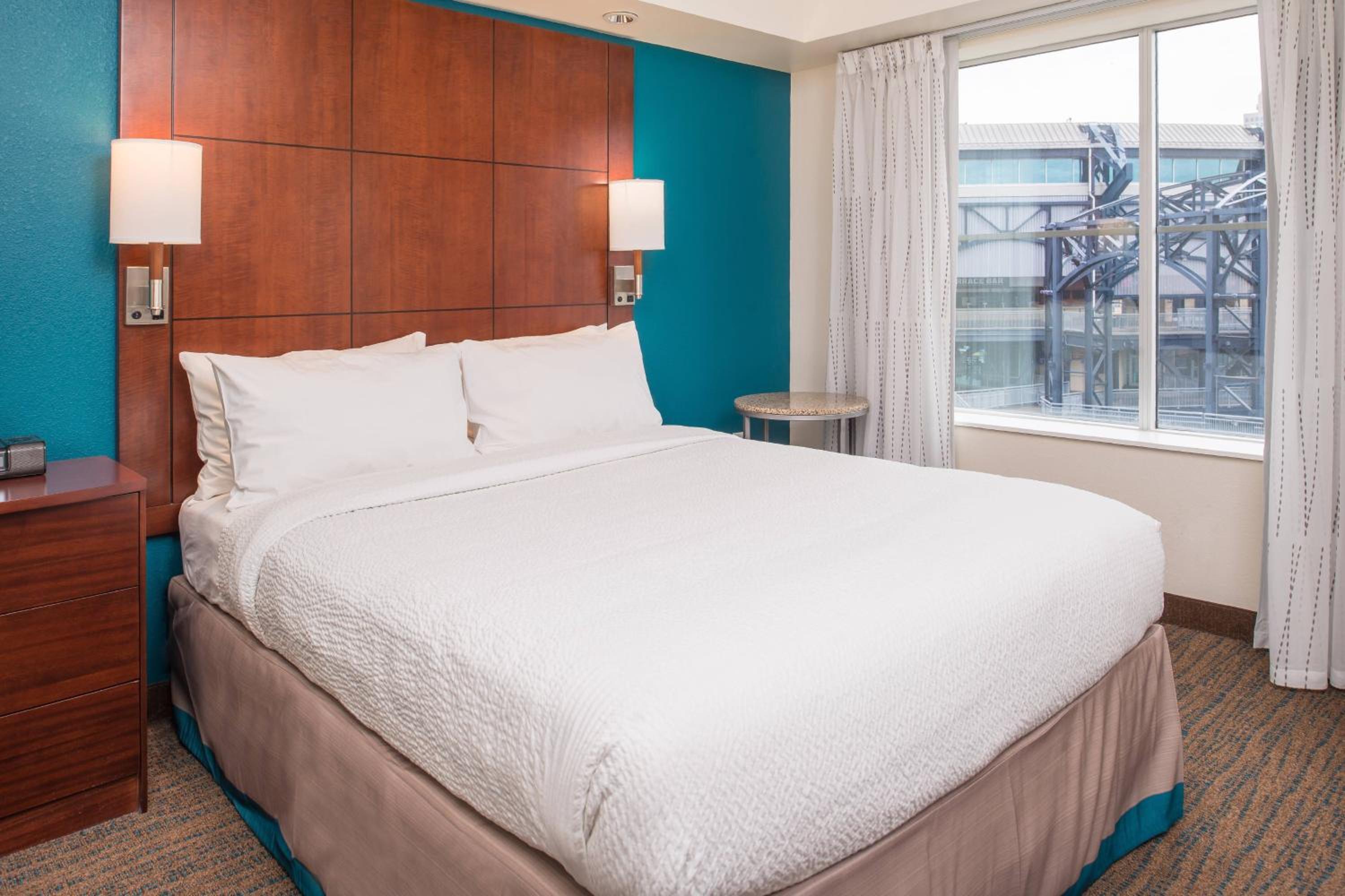 Executive, Suite, King Bed