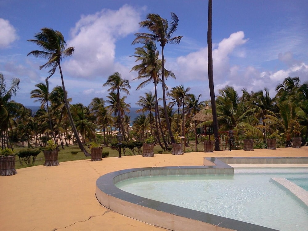 Blue Moon Beach Holiday Resort 6/32