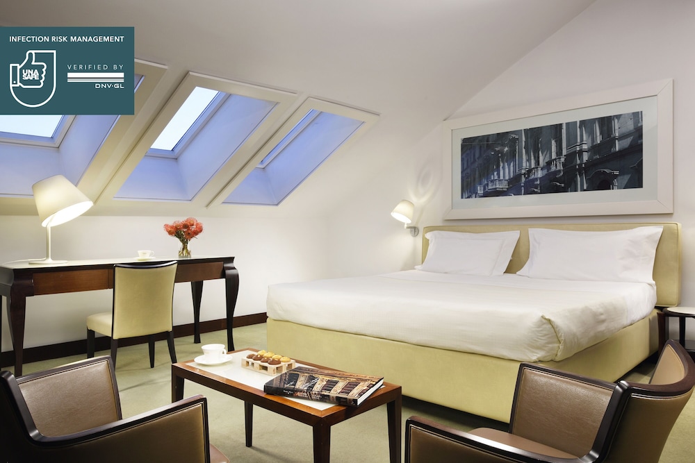 Unahotels Cusani Milan 19/69