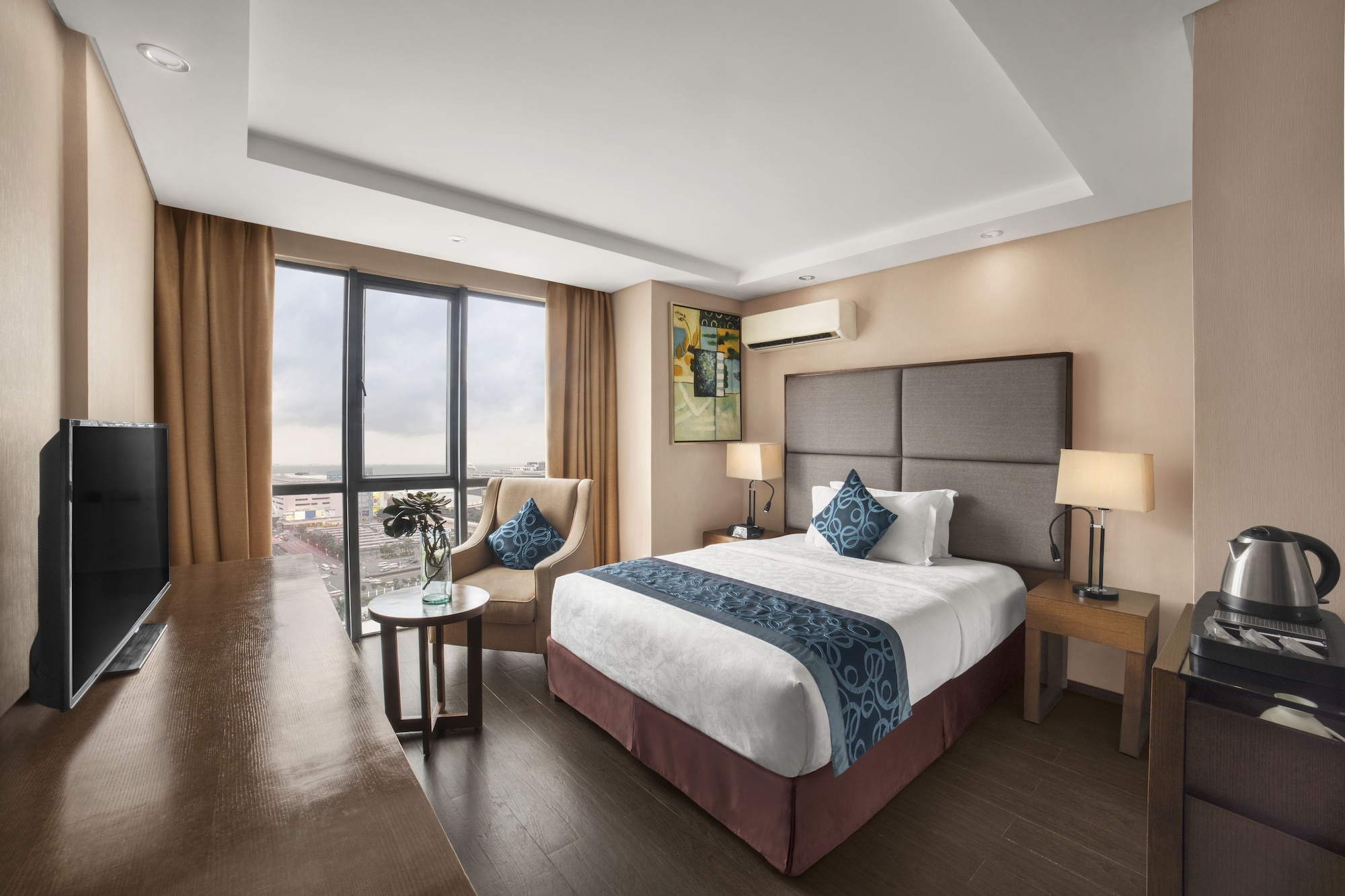 Superior Room Queen