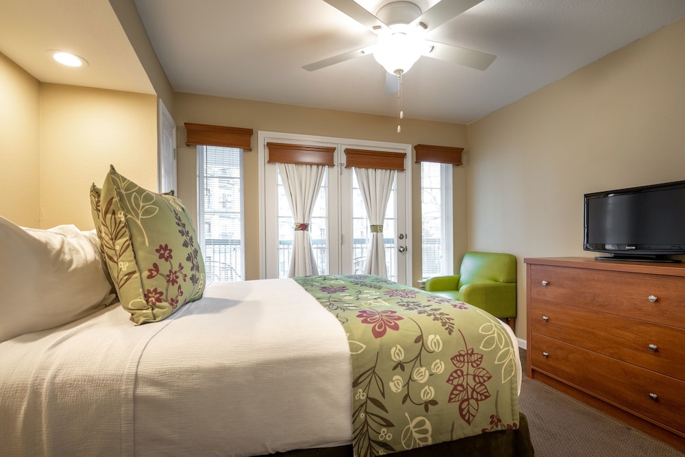 Capital Resorts Carriage Place 20/77