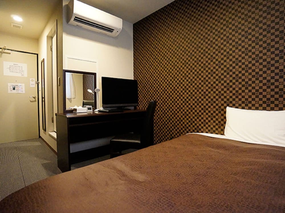 Hotel Livemax Himeji Ekimae 24/42