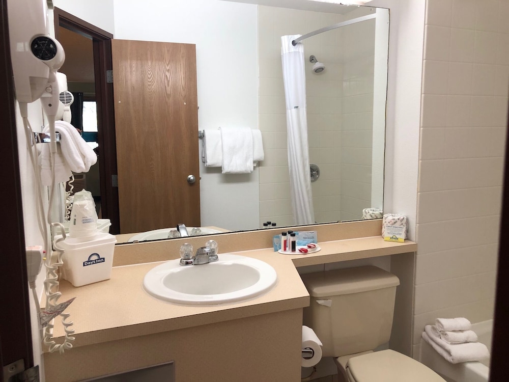Days Inn by Wyndham Coeur d Alene 14/61
