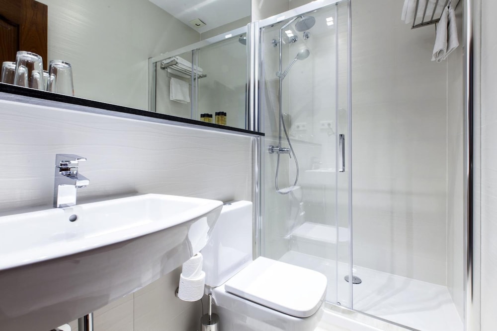 Hostal Castilla I. 39/43
