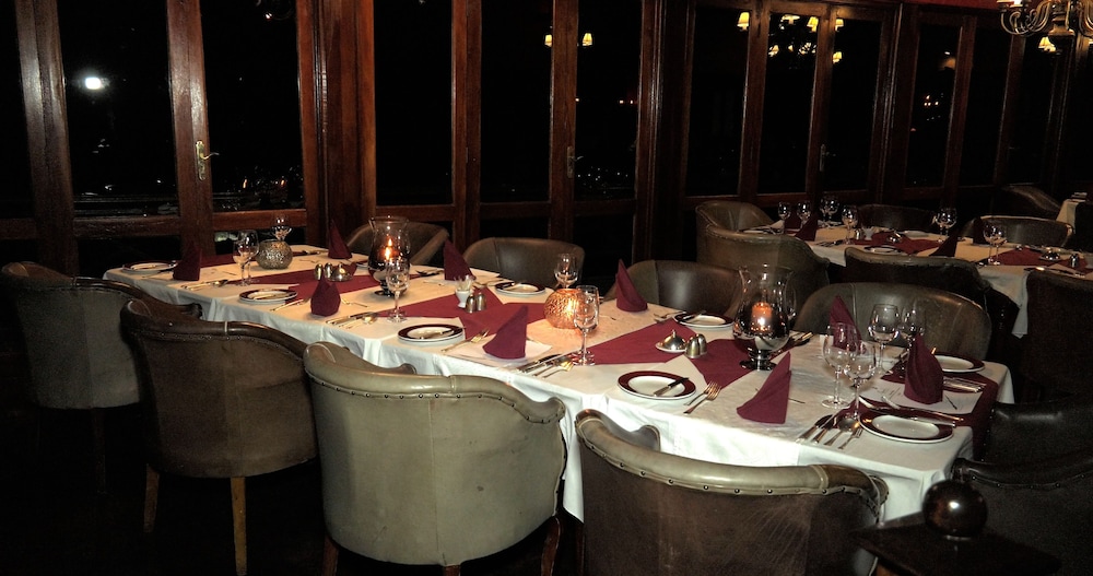 Aha Epacha Game Lodge Spa 16/30