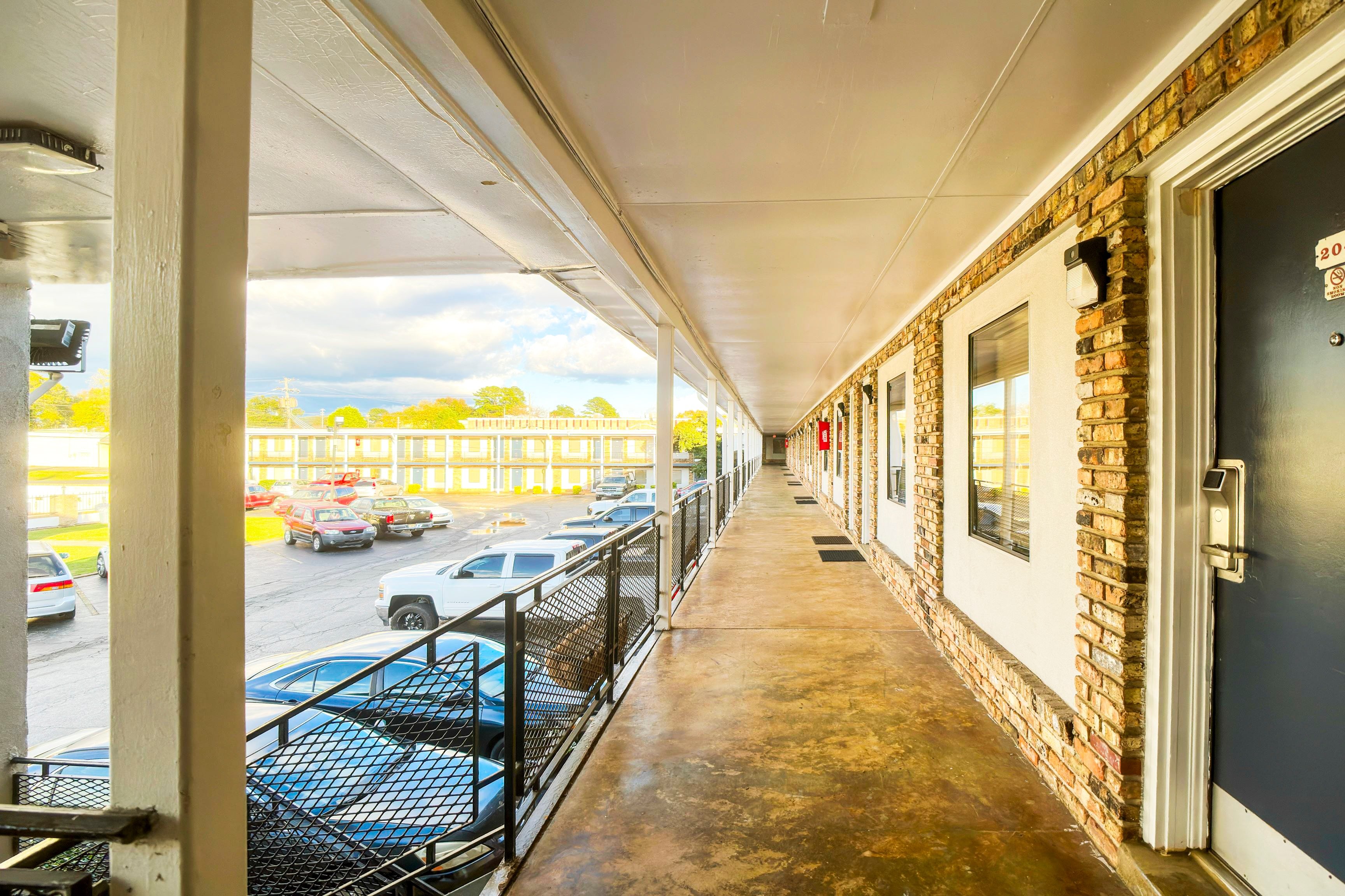 Hotel O Haven Inn Huntsville AL US 72 32/47