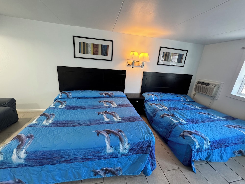 Skyview Manor Motel 45/54