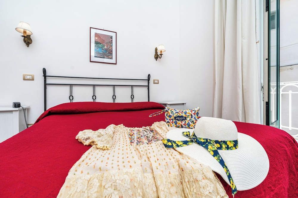 Hotel Fontana 21/65