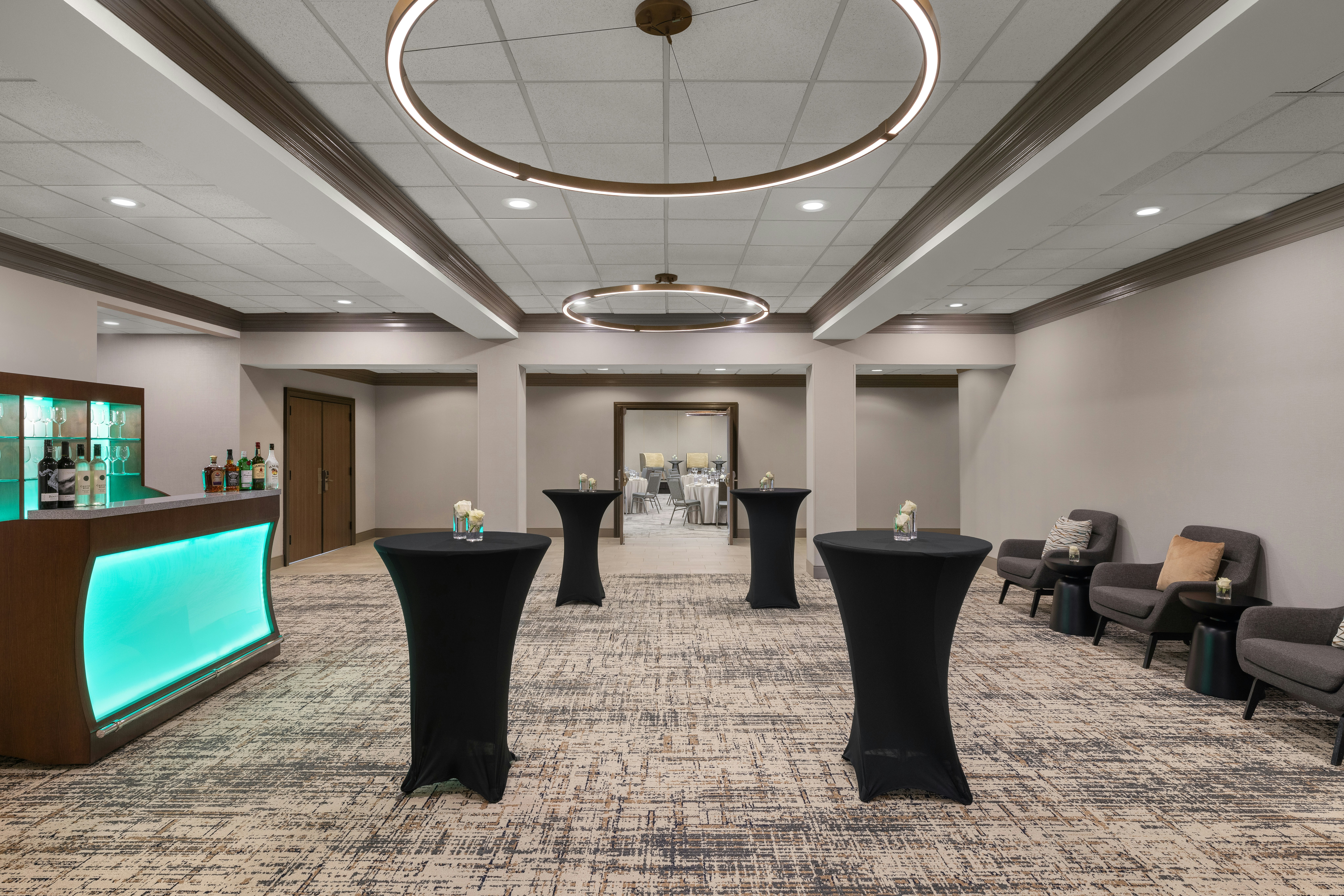 Holiday Inn Hotel And Suites Overland Park West 75/78