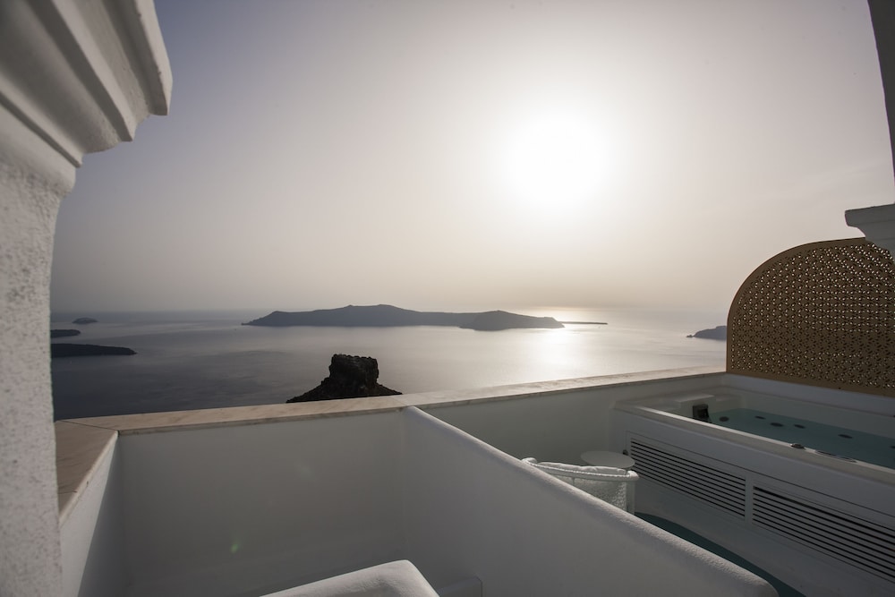 Andronikos Santorini 23/42