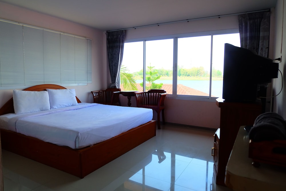 Techno Riverview Resort 16/42