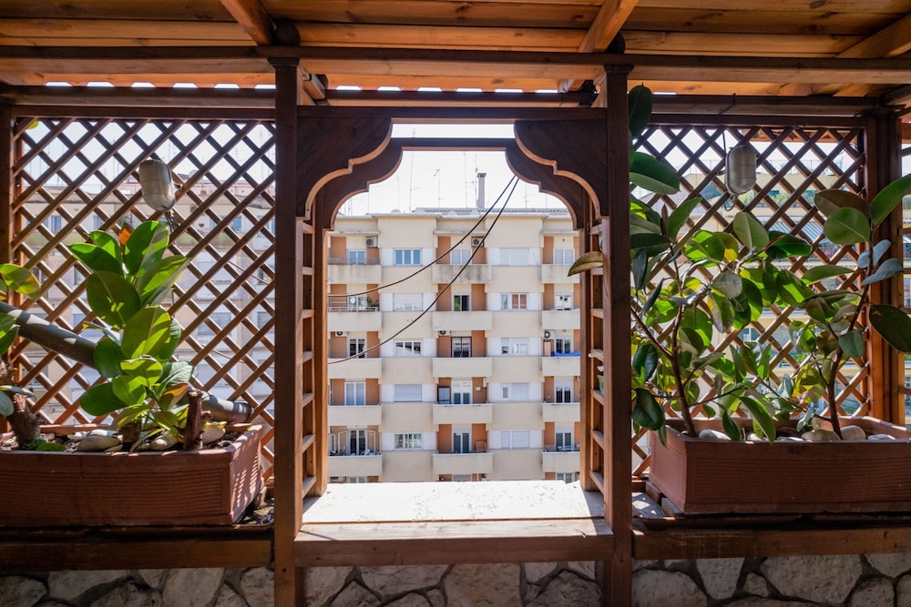 Amazing Penthouse by Caracalla 13/40