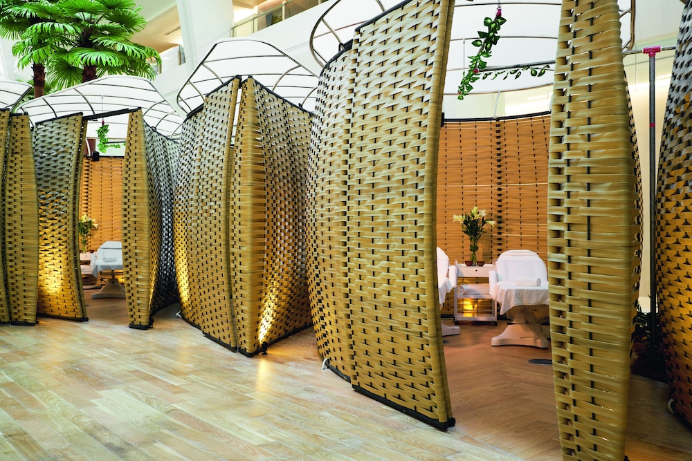 Movenpick Hotel & Convention Centre KLIA 10/63