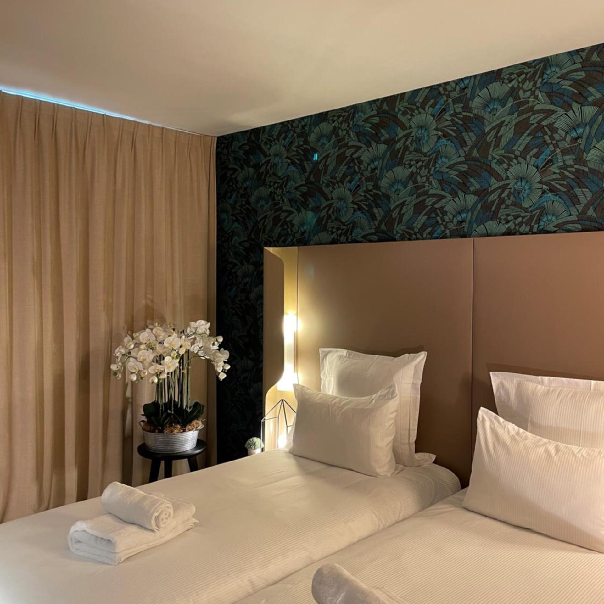 TRADITIONAL, TWIN BEDS