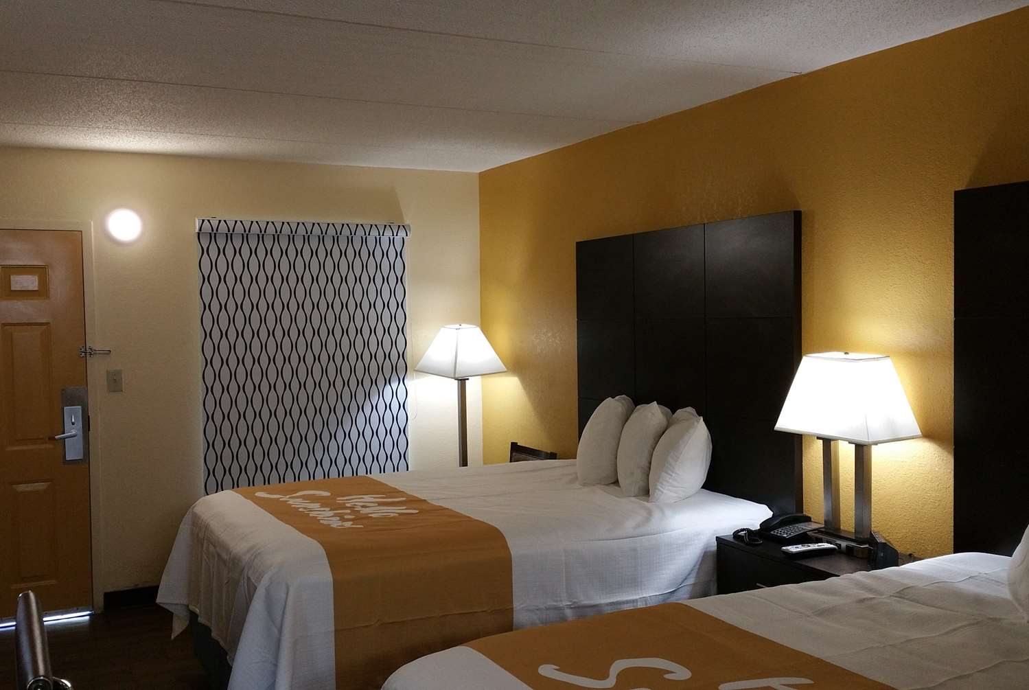 Days Inn by Wyndham Ridgeland South Carolina 1/4