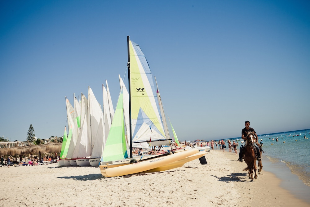 El Mouradi Club Kantaoui Couples and Families Only 98/105