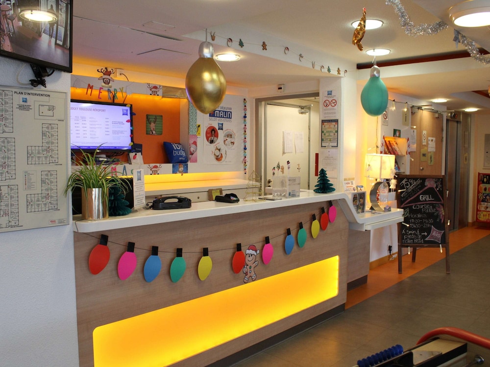 IBIS BUDGET TOULOUSE AEROPORT 12/67
