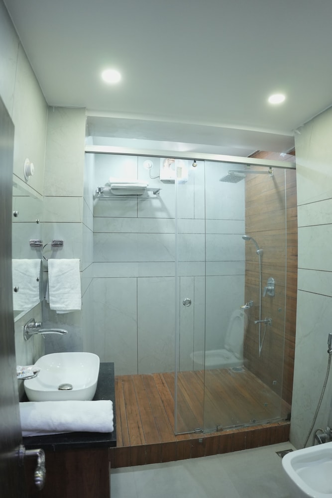 Ashoka Residency Hotel 50/50