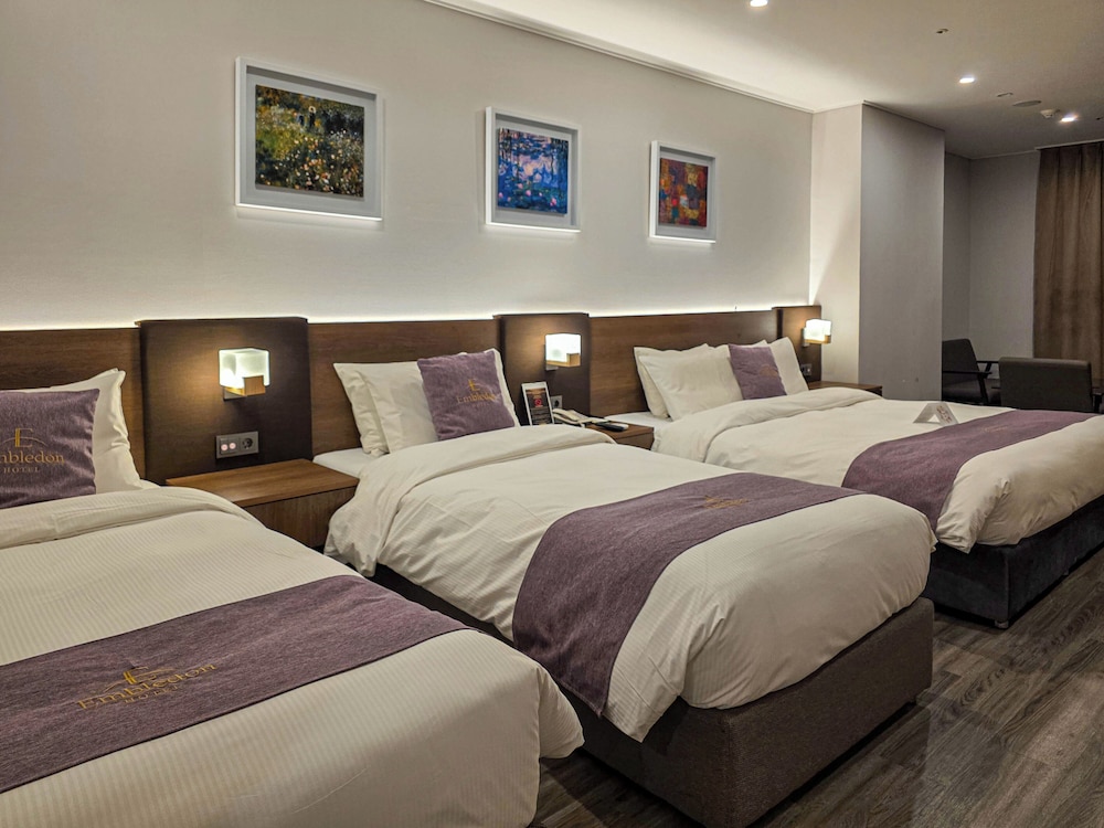 Embledon Hotel 20/72