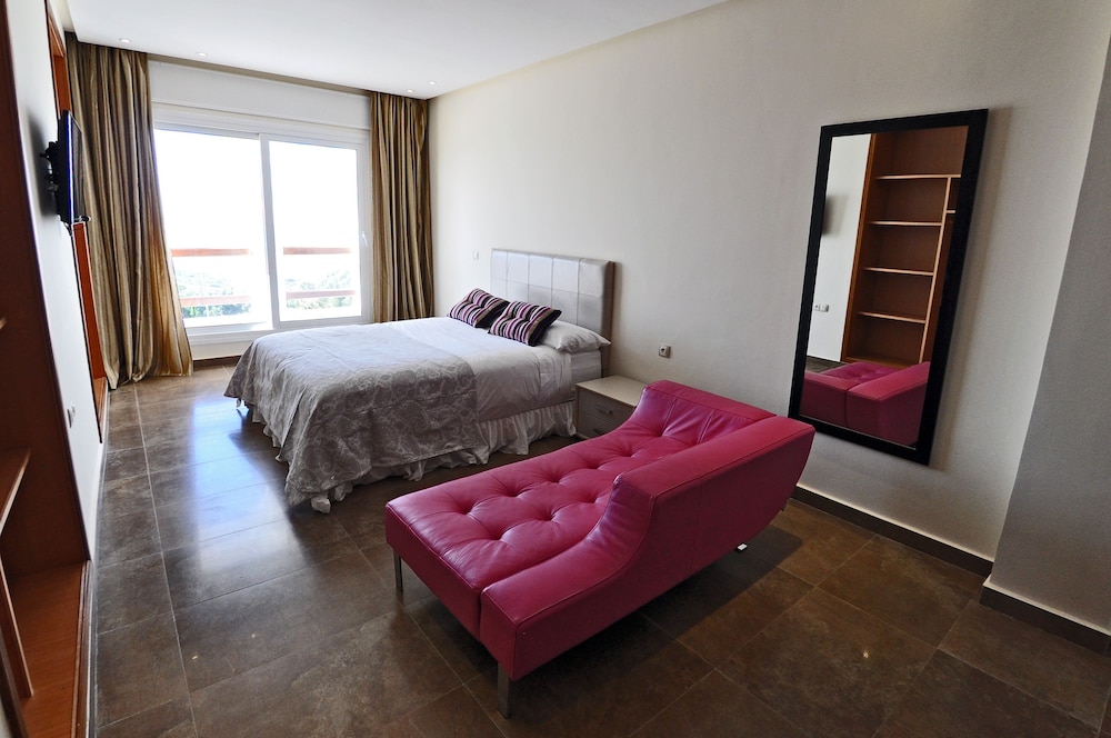 Mnar Castle Apartments 15/75