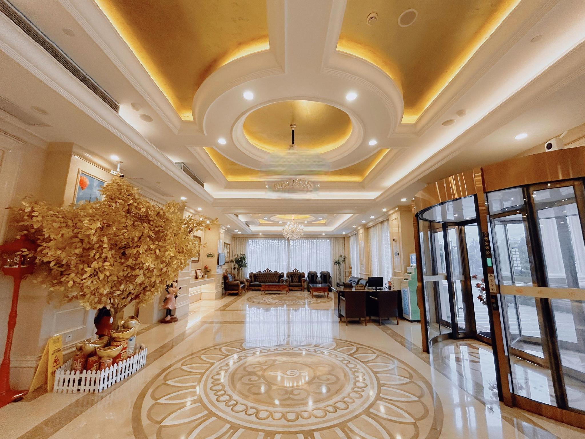 Vienna Hotel Shanghai Wild Animal Park 10/50