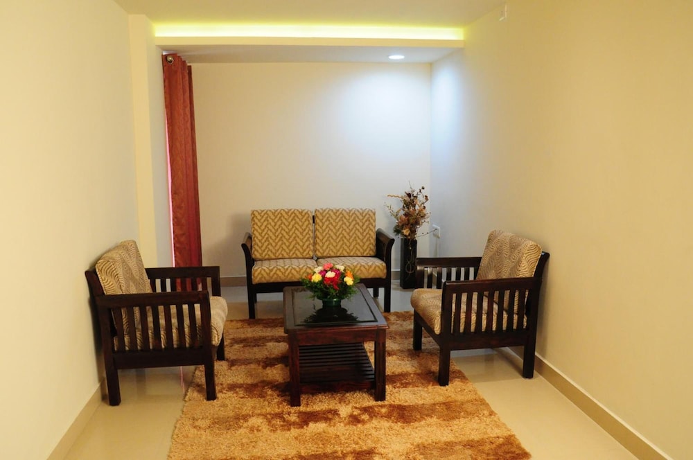 Hotel South Regency 19/34