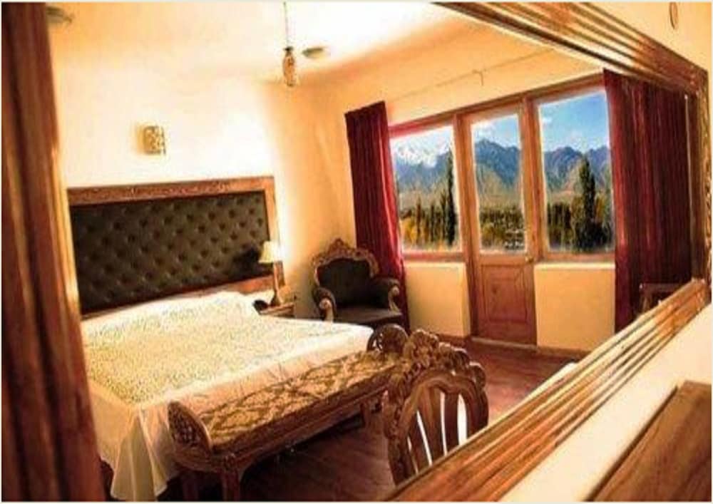 Grand Himalaya 19/50