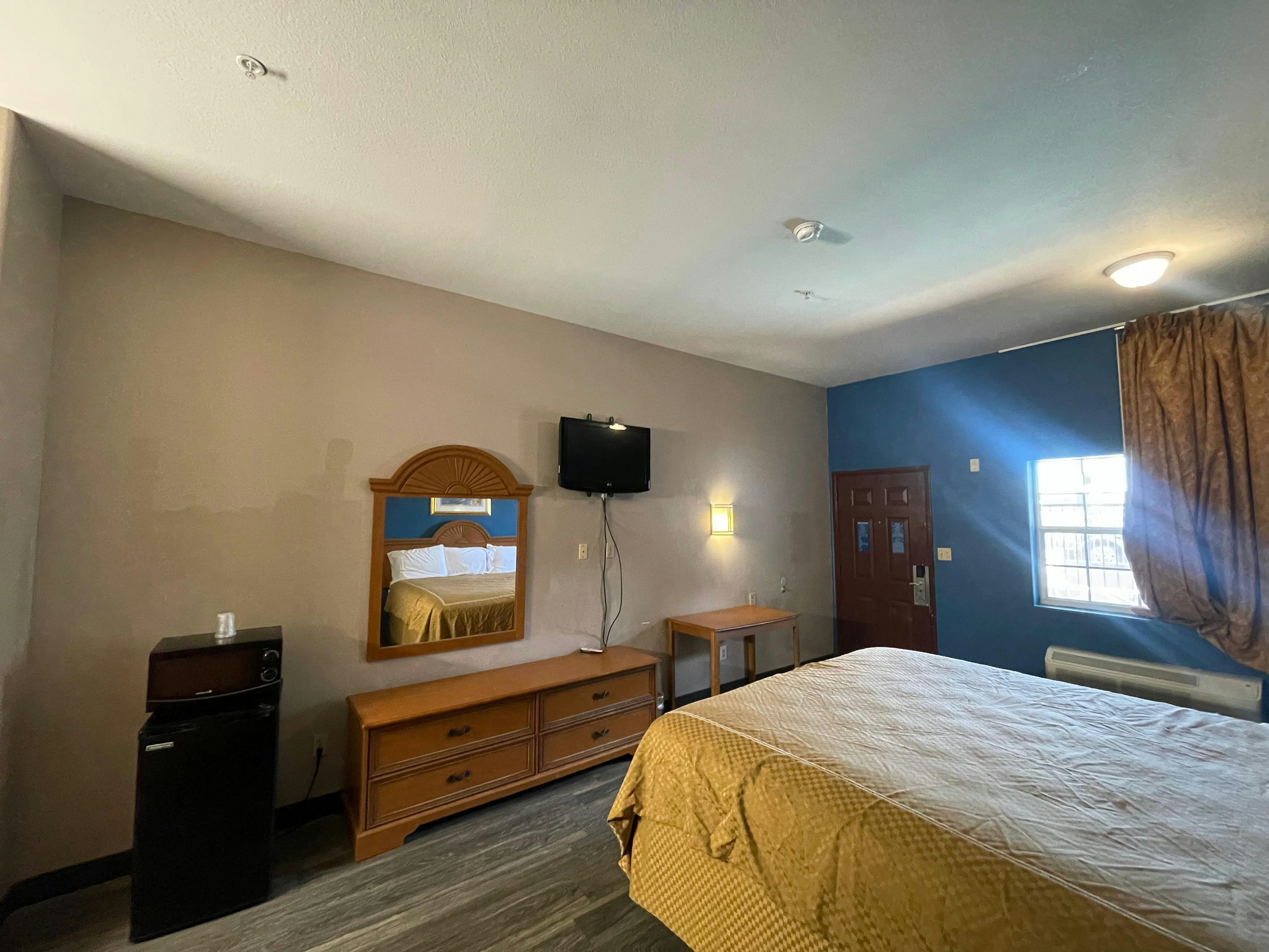 Airport Inn & Suites South Padre Island I 37 12/23