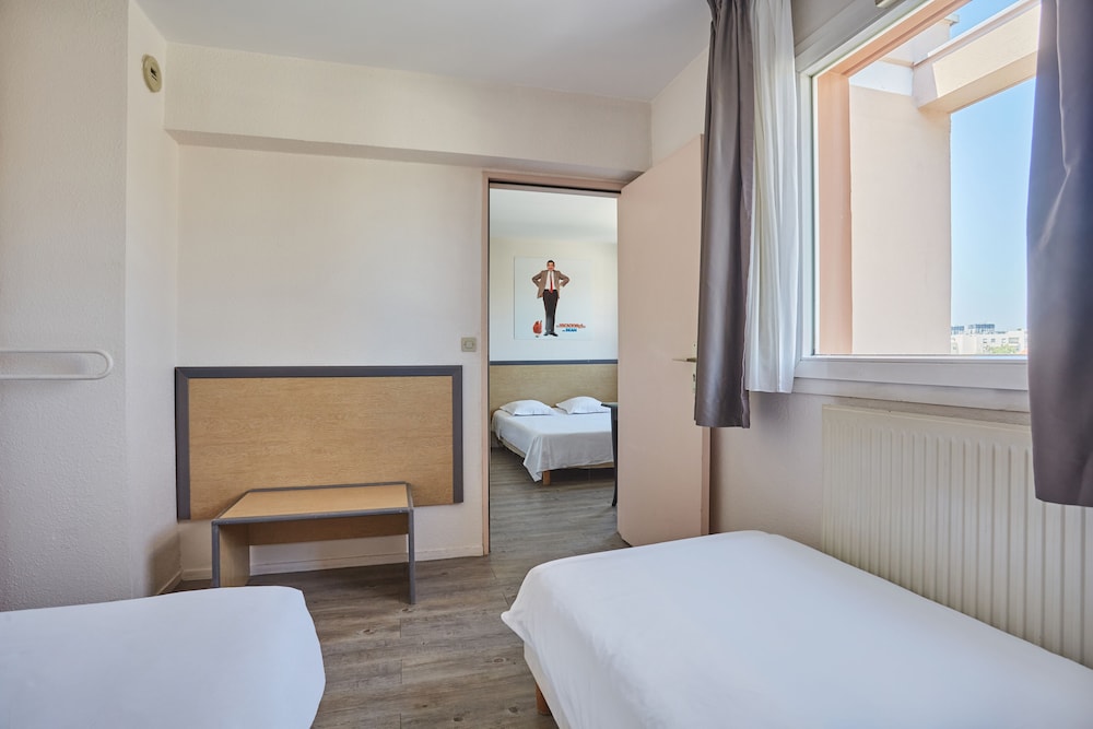 Hotel Alliance - Proche Paris 19/47