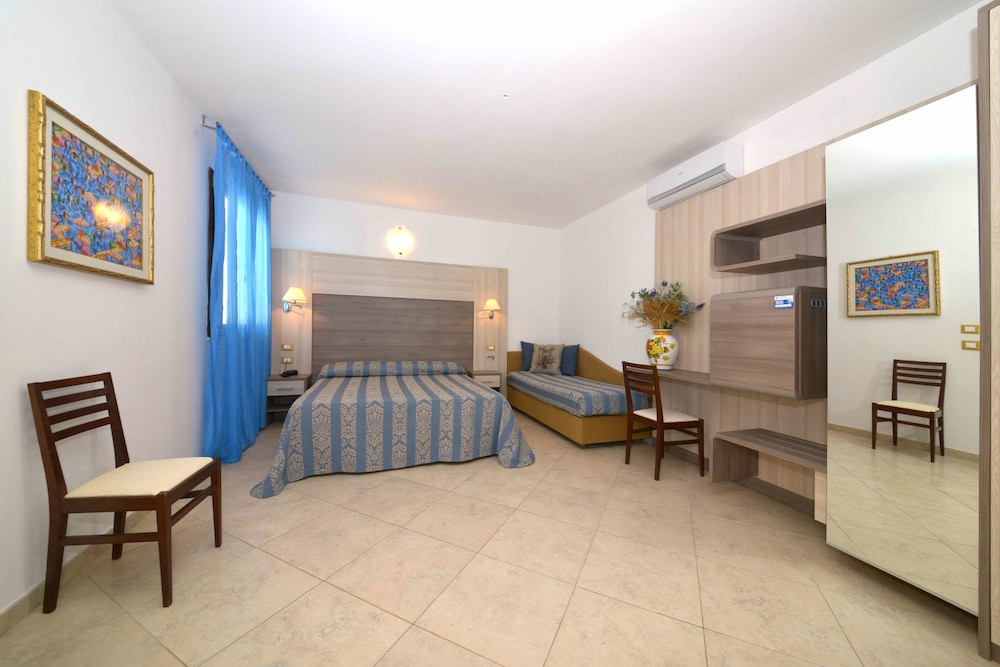 Riviera Hotel Residence 30/45