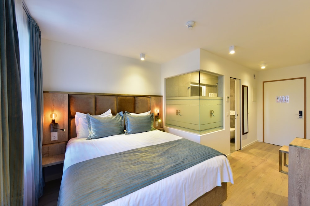 Hotel Rousseau Geneva 12/50