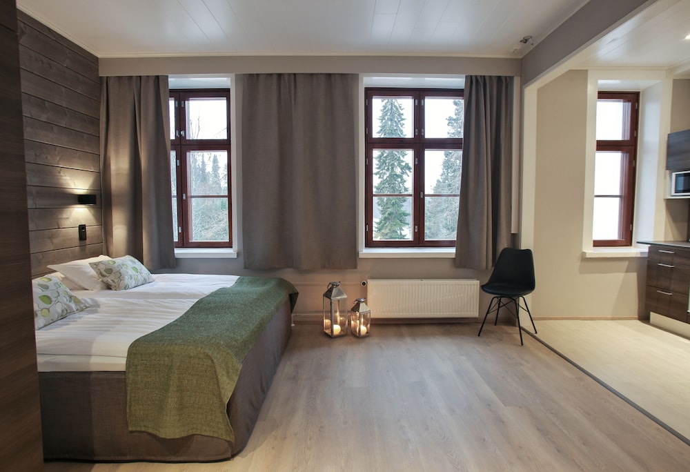 Hotelli Metsahirvas 15/50