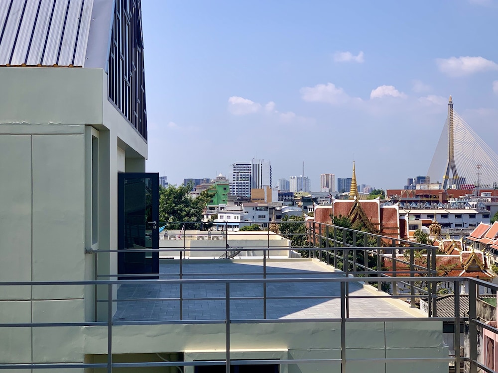 Thana Wisut Hotel 39/49