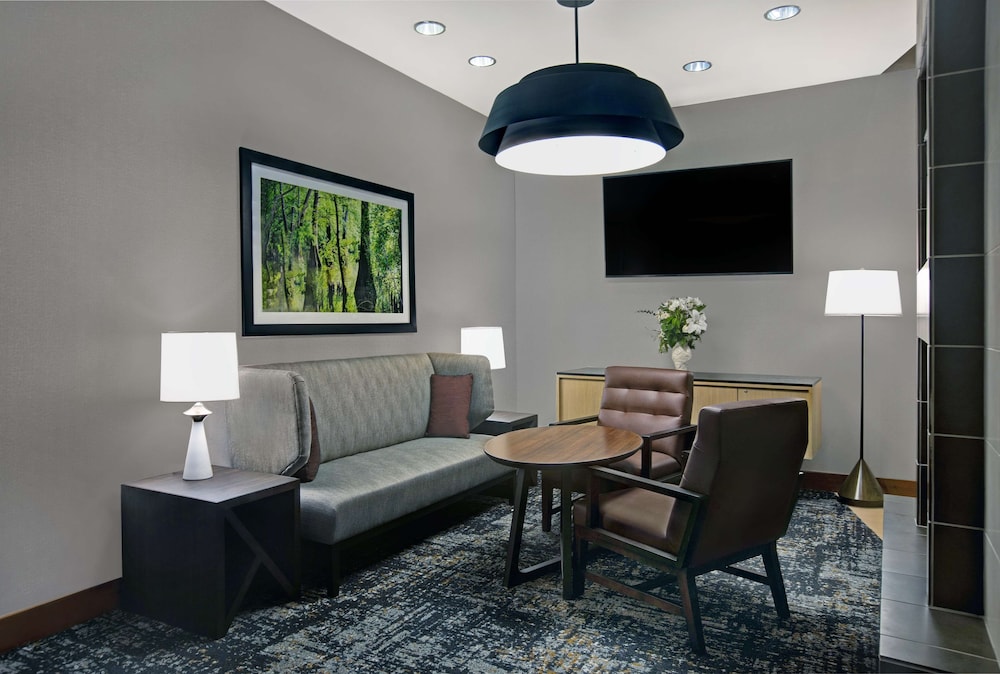 Hyatt Place Jackson/ Ridgeland 37/68