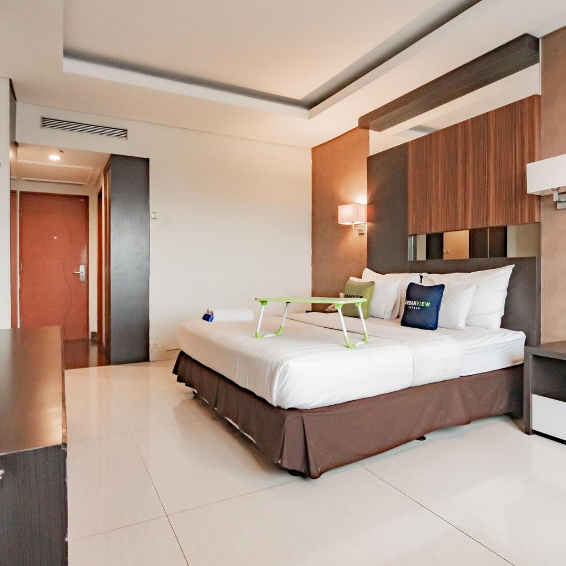 Urbanview Hotel Newton Riau Bandung 16/55