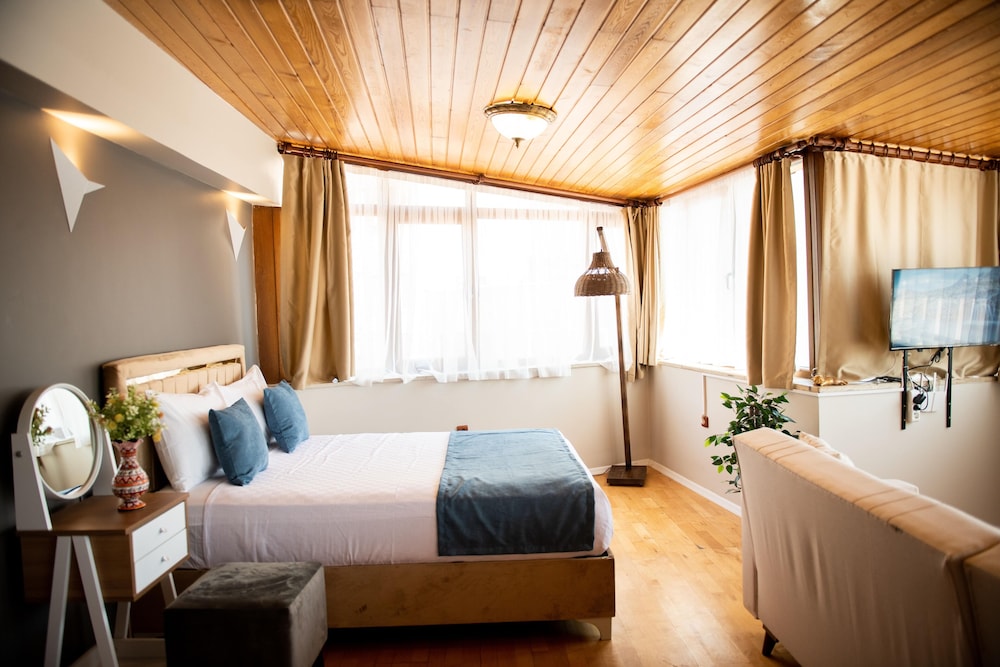 PANORAMIC, STUDIO, SUITE