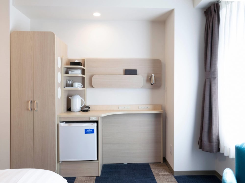 غرفة بثلاثة أسرّة مع أريكة، Comfort Hotel Era Kobe Sannomiya 7/7