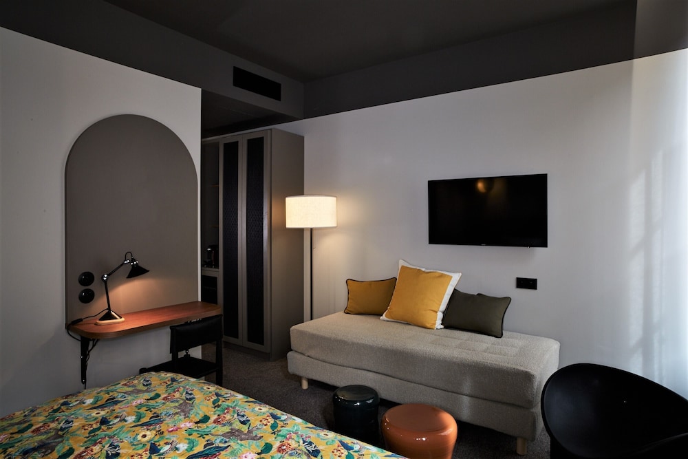 Hotel de l Abbaye 29/50