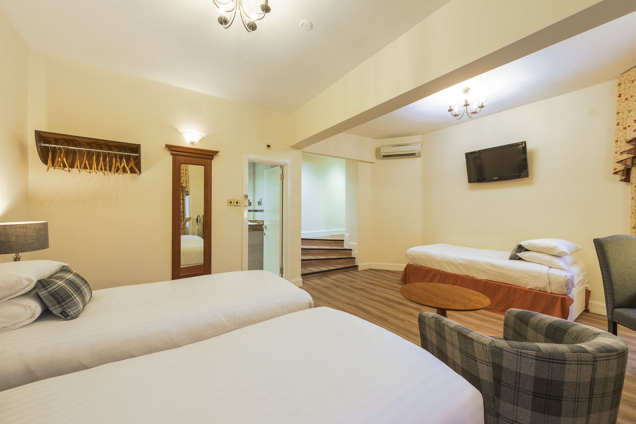 Triple Room