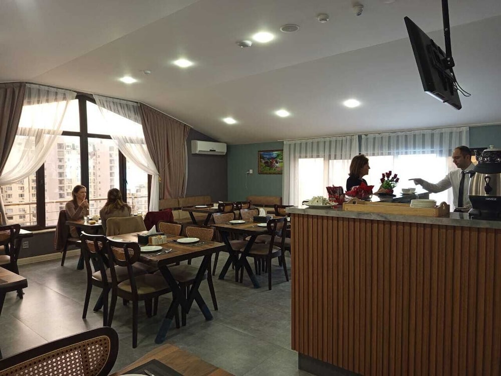 Sebail Inn Hotel 38/50