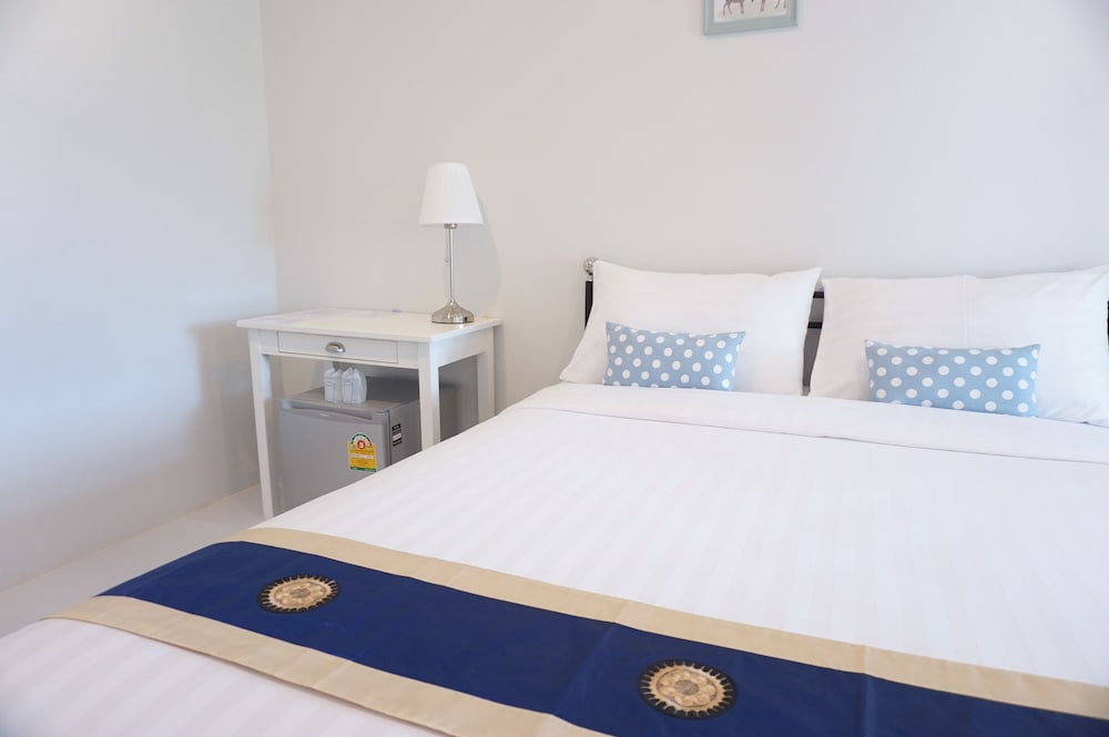 The White Village Ranong Resort 8/22