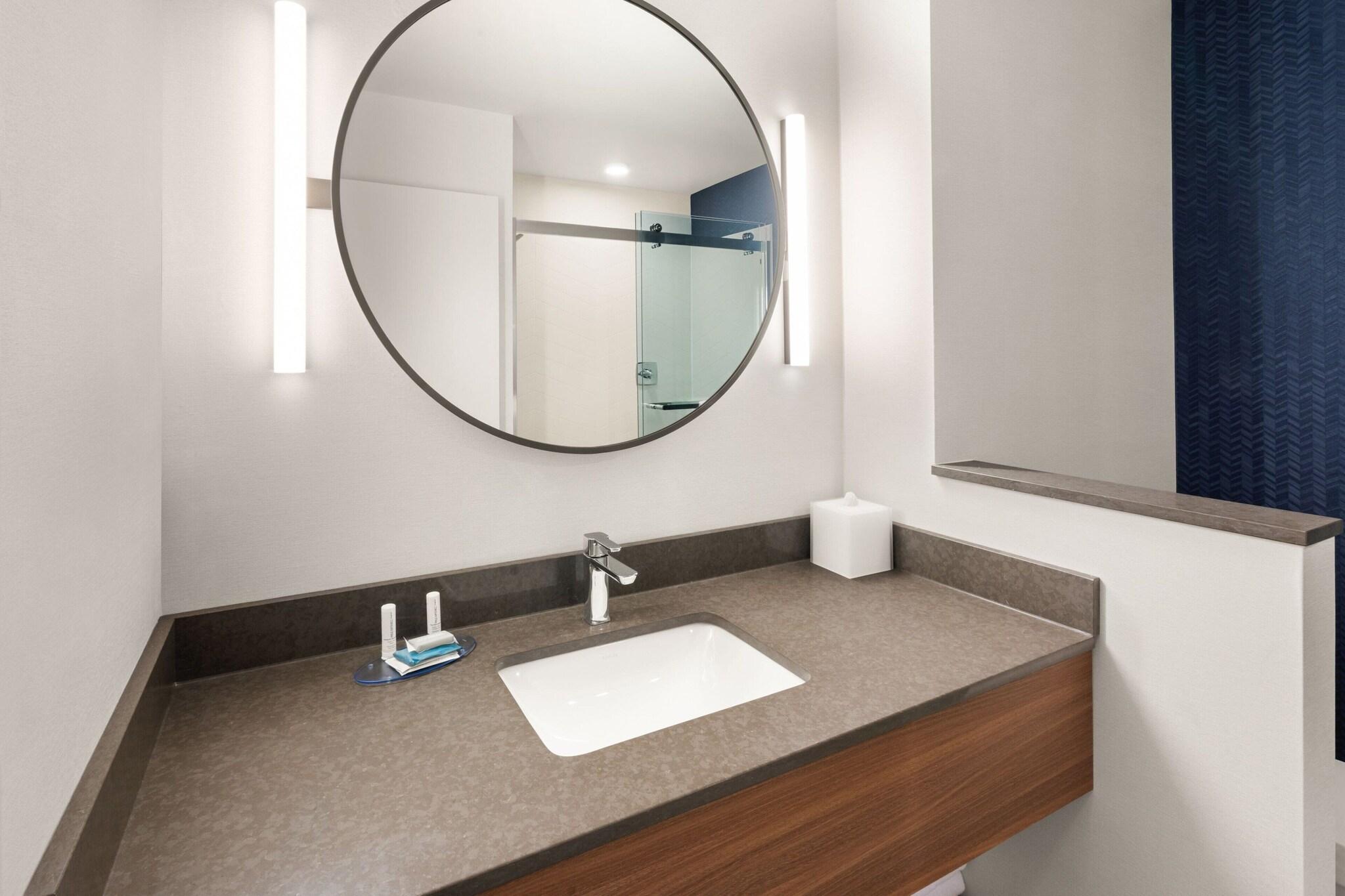 Fairfield Inn & Suites by Marriott Seattle Poulsbo 26/28